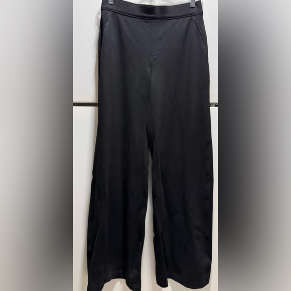 SPANX Pants - 🛷Spanx The Perfect Pant Black Wide Leg Classic